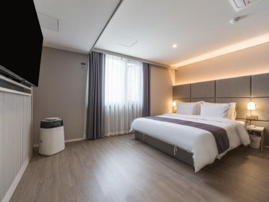 西面登巴斯塔中央飯店優惠