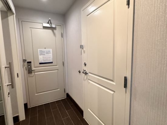 阿納海姆度假村會議中心歡朋套房酒店優惠