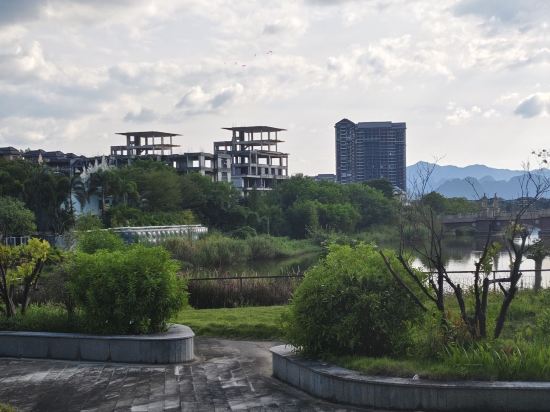 英德奧園希爾頓逸林度假酒店優惠