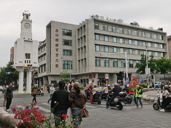 泉州千與千尋民宿（西街鐘樓店）優惠