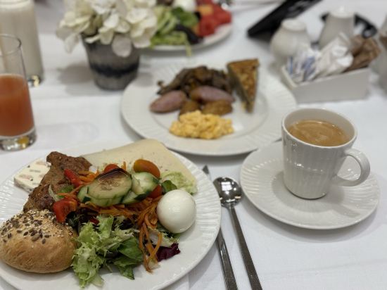 巴塞隆拿埃爾阿維尼達宮酒店優惠