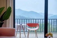 wake up in moganshan·A Beautiful night in the forest