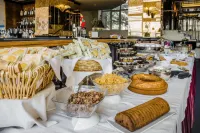 Grande Albergo Potenza - breakfast