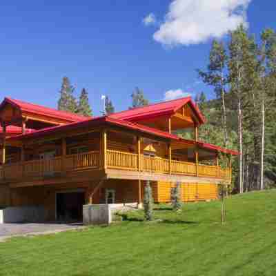 Jasper East Cabins Hotel Exterior