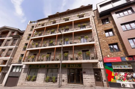 Yomo Petit Paris Отели в г. Encamp