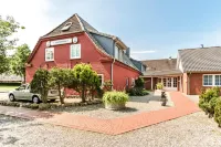 Land-Gut-Hotel Westerkrug Hotels in Havetoft