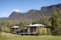 Grampians Chalets Hotel di Lake Fyans