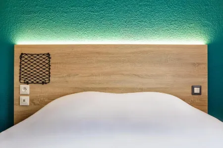 hotelF1 Avignon Centre Courtine Gare TGV