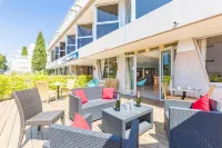 Hotel Brise de Mer - Piscine intérieure & extérieure