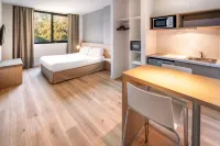 B&B HOTEL Barcelona Sant Cugat Hôtels à : Sant Cugat del Valles