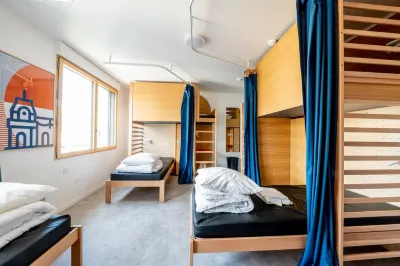 Ucpa Sport Station Hostel Paris