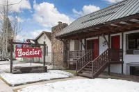 Yodeler Motel Các khách sạn ở Red Lodge