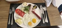 New Amaan Hotel - breakfast