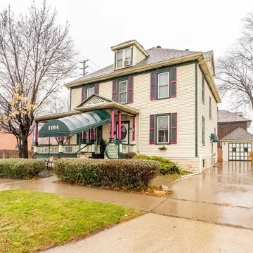 Ye Olde Walkerville Bed & Breakfast