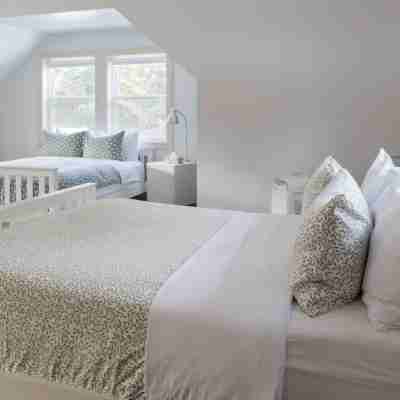 Fieldstone Guesthouse Rooms