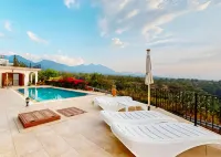 Villa Tranquillity by HolidayKeys - วิลล่า