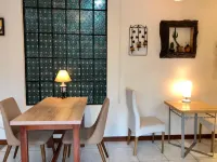 Quito Terrace Hotels near Parque El Ejido