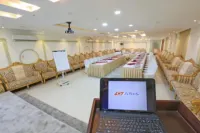 Rose Oasis Hotel