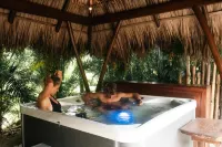 Mikado Natural Lodge - suối nước nóng