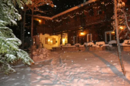 多羅米提斯小屋家庭旅館