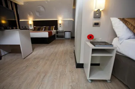 Two Hotel Buenos Aires Отели рядом с достопримечательностью «Манзана де лас Лусес»