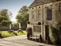 The Masons Arms Hotels in Cirencester