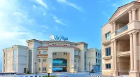 هوتيل لوكس لا بلايا العلمين Hotels near مسجد مارينا 1