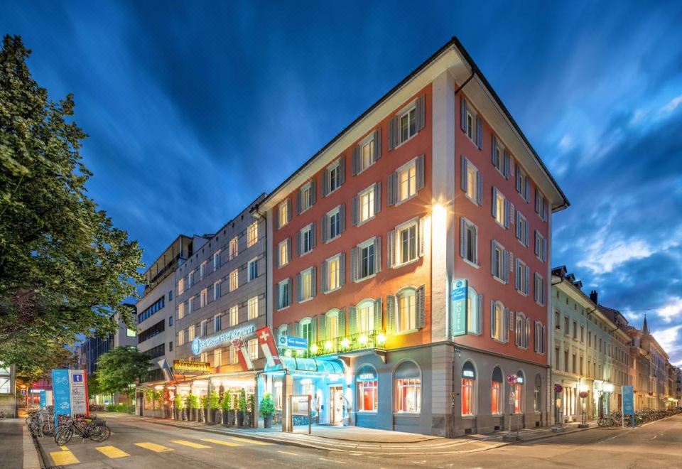 hotel overview picture