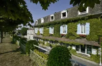 Logis Hôtel Hostellerie Saint-Jacques Hotels in Nontron
