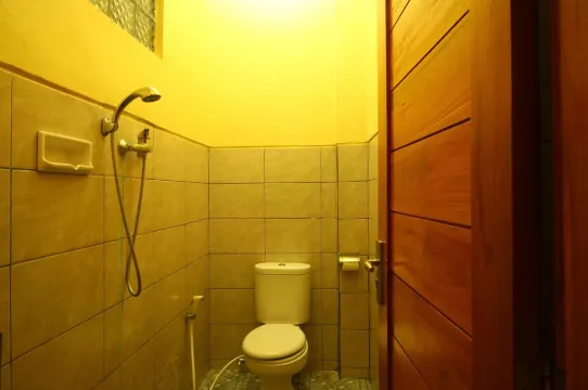 Edy Homestay Kamar Photos