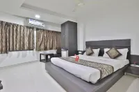 Hotel Nova Cross Road