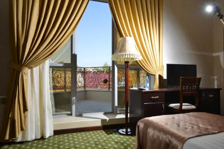 GLORIA HOTEL TASHKENT