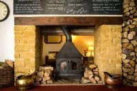 The Lordleaze Hotel And Restaurant Hotel a Chard