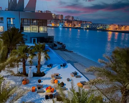 Dragon Hotel and Resort Hotels in Block 257