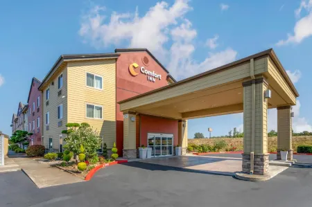 Comfort Inn Troutdale-Portland East Отели в г. Камас