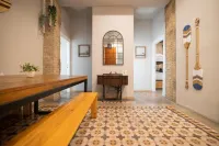 Bird House Hotels in Valencia
