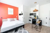 Ecla Paris Massy Palaiseau Hotels in Champlan