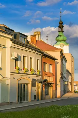Hotel & Gallery Kopacka Отели в г. Литомишль