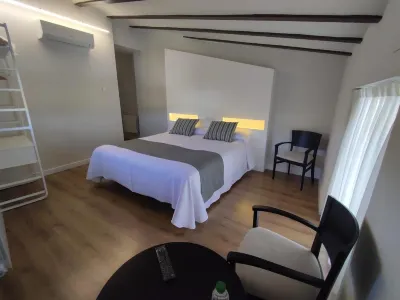 Hotel la Vera Cruz Hotels near MAXI BAZAR CHINO