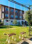 Apartments Aerodrom Hotels in Рваши