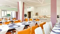 โรงแรมนาอิกา โรงแรมใน
