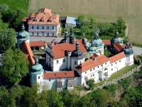 Hotel Tábor ターボルのホテル