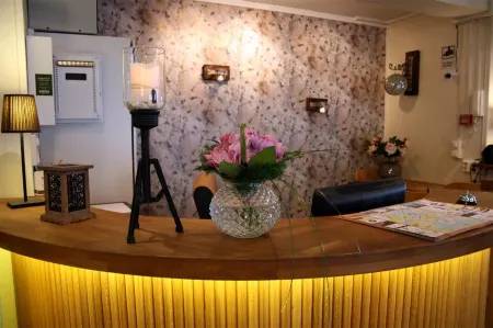 CarlstadCity H Boutique Hotell Отели рядом с достопримечательностью «Karl IX - Karlstads grundare»