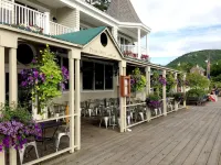 Grand Harbor Inn Hotels in Camden