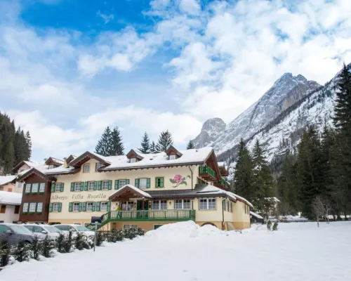 Hotel Villa Rosella Park & Wellness Hotels in Canazei