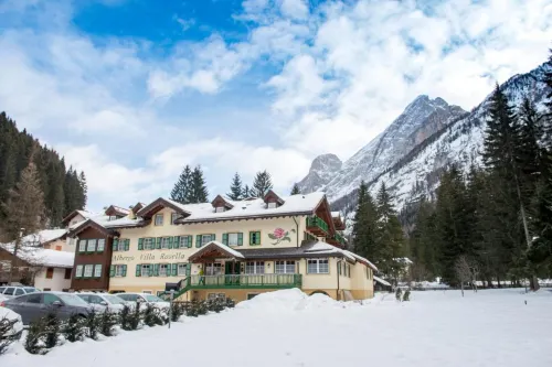 Hotel Villa Rosella Park & Wellness Hotels in Canazei