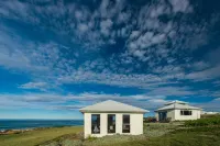 Saltwater - Absolute Oceanfront, Hot Tubs, Sauna, Fire Pits Hotels in 