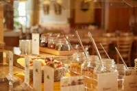 Flair Hotel Weinstube Lochner - Breakfast