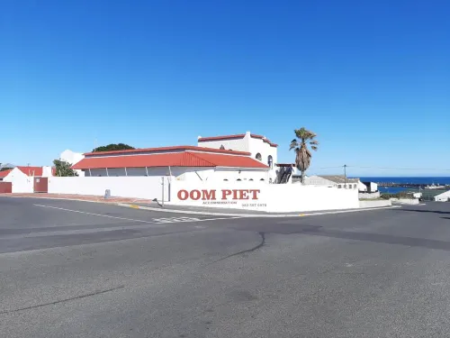 Oom Piet Accommodation Hotel a Gansbaai