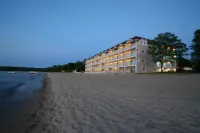 Bayshore Resort Hotels near ترافيرس سيتي